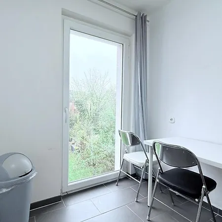 Monteurfreundliche In Ruhig & Gut Angebunden Neumuenster
