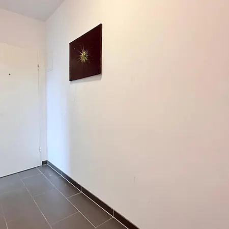 Monteur Ruhig & Zentral Angebunden Apartamento