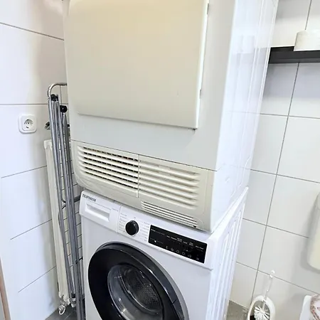 Monteur Ruhig & Zentral Angebunden *