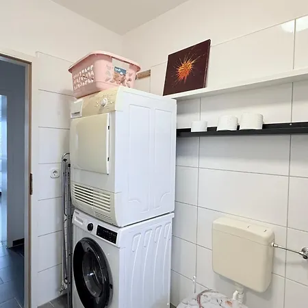Monteurfreundliche In Ruhig & Gut Angebunden *
