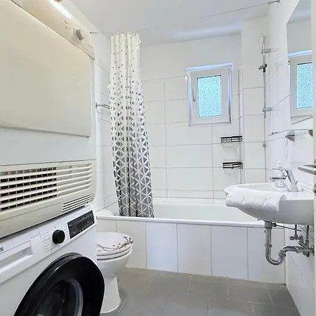 Monteurfreundliche In Ruhig & Gut Angebunden Apartment