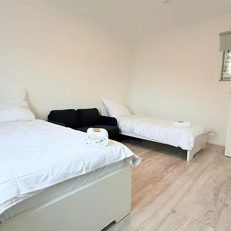 Monteurfreundliche In Ruhig & Gut Angebunden Apartment Neumuenster
